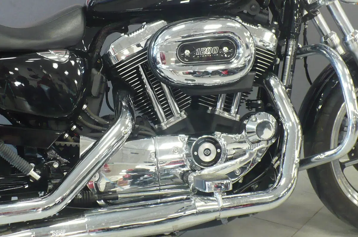 Harley-Davidson 1200 SuperLow (2014 - 16) - XL 1200T (7)