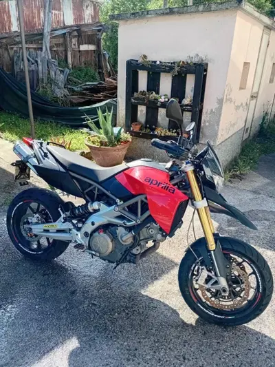 Aprilia Dorsoduro 750 (2009 - 14) usata