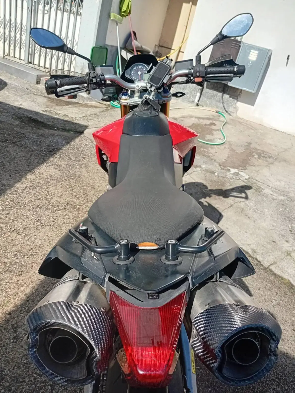 Aprilia Dorsoduro 750 (2009 - 14) (4)