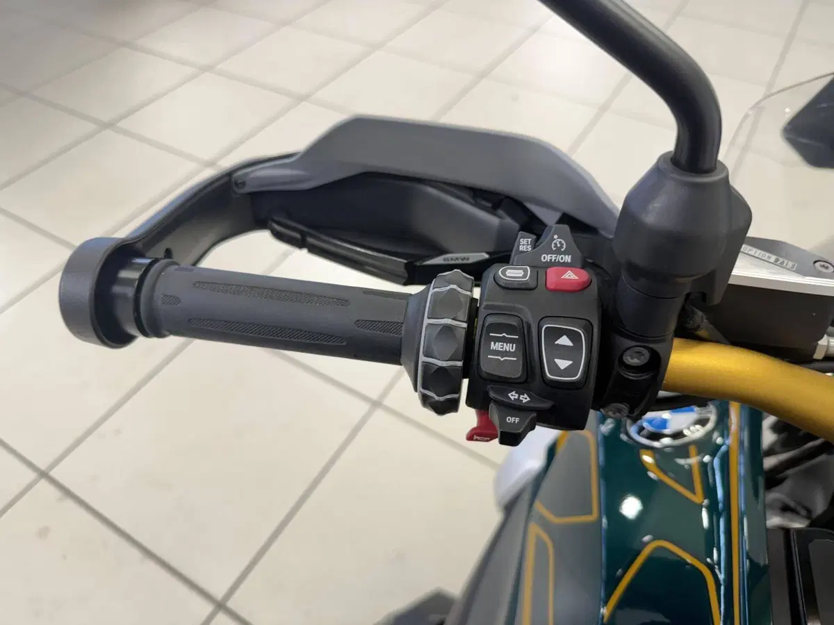 Bmw R 1300 GS Option 719 Tramuntana (2023 - 26) (10)