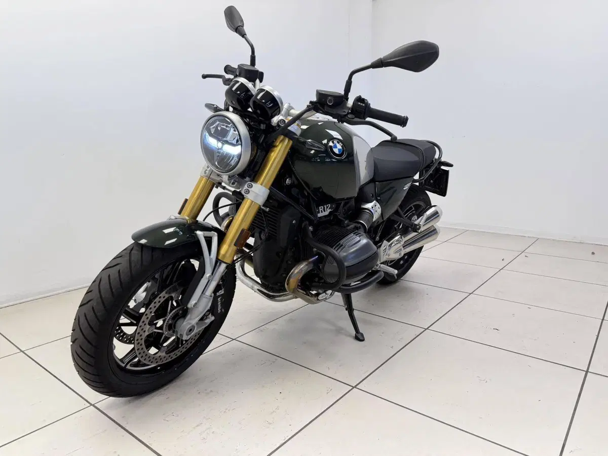 Bmw R 12 nineT (2023 - 26) (2)