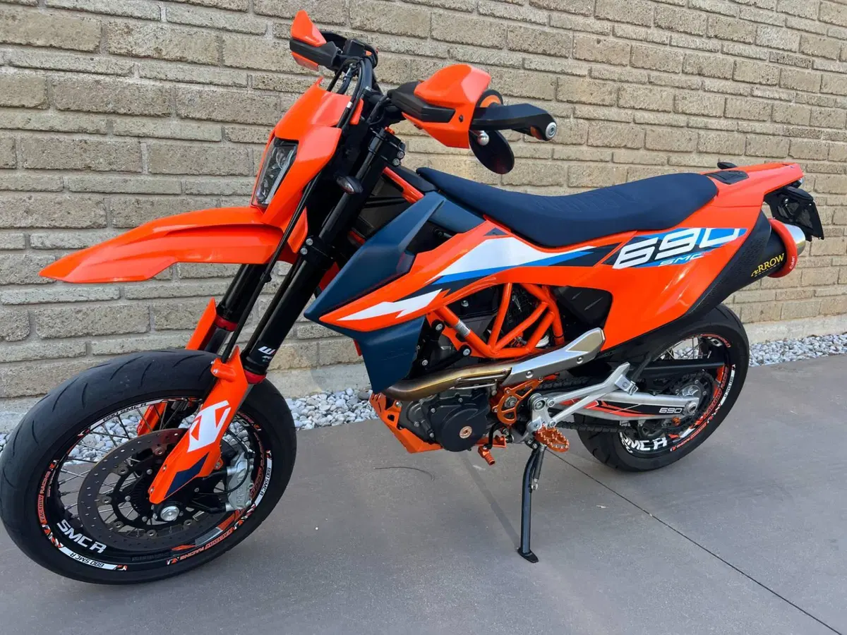 KTM 690 SMC R (2023 - 25) (4)