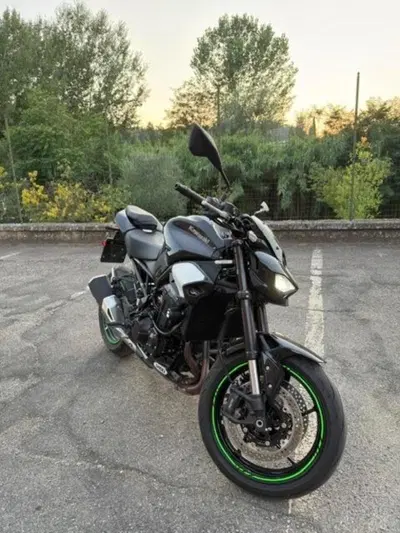 Kawasaki Z 900 (2025 - 26) usata