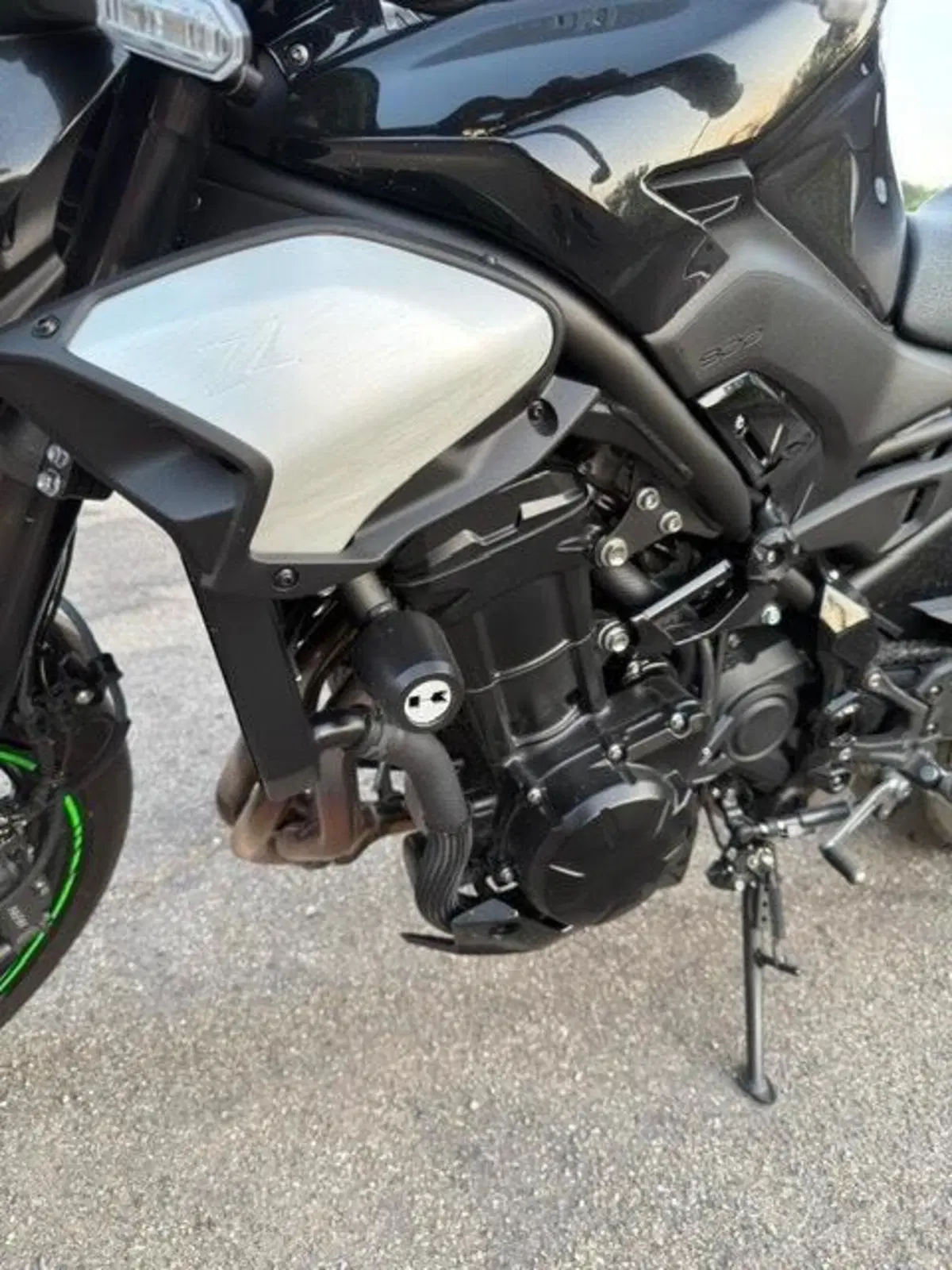Kawasaki Z 900 (2025 - 26) (6)