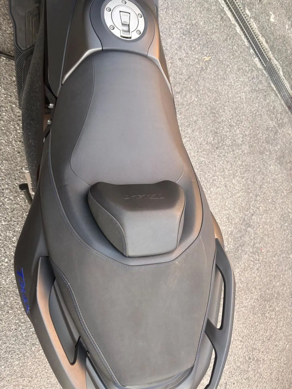Yamaha T-Max 560 (2022 - 24) (11)