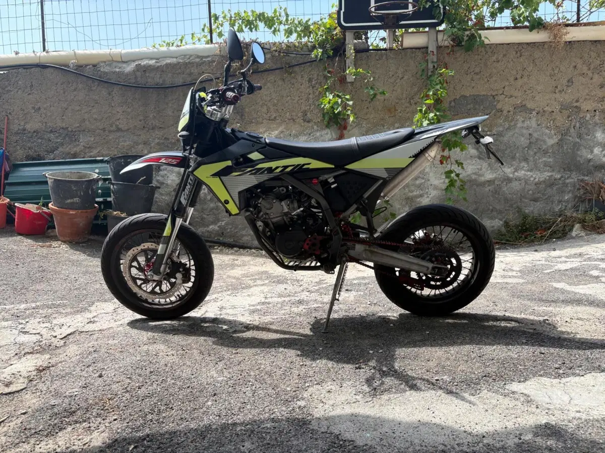 Fantic Motor Motard 125 Performance 4t (2020) (3)