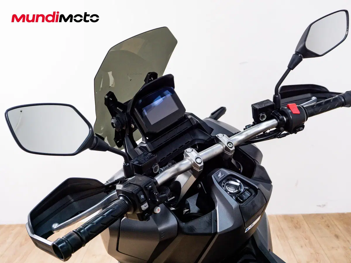 Honda ADV 350 (2022 - 24) (11)