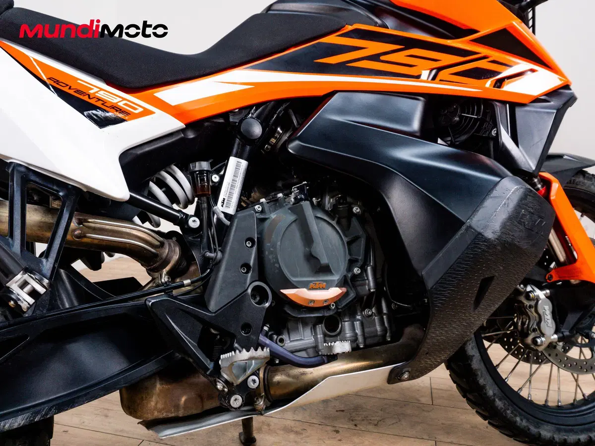 KTM 790 Adventure (2019 - 20) (4)