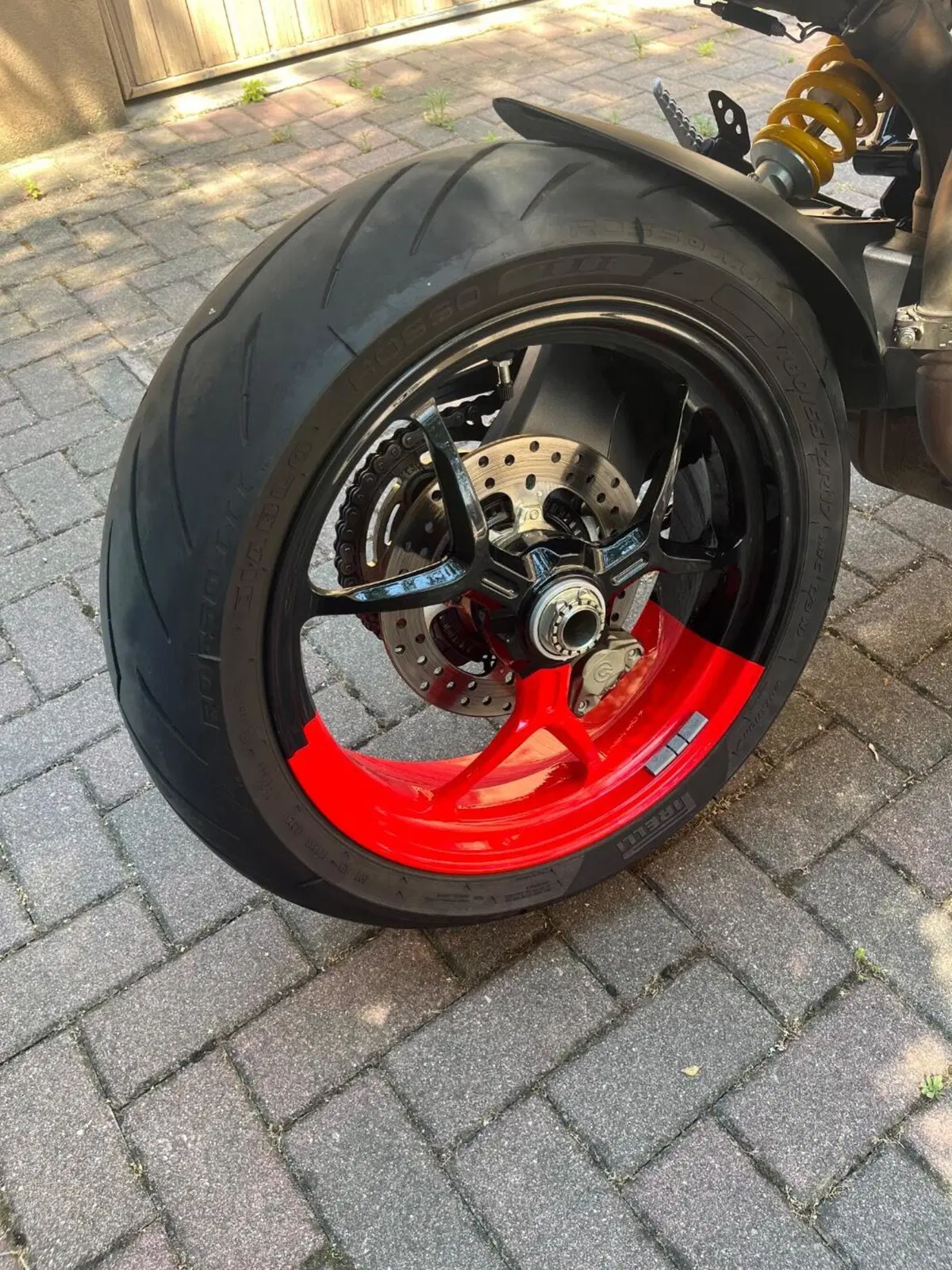 Ducati Hypermotard 950 RVE (2022 - 25) (4)