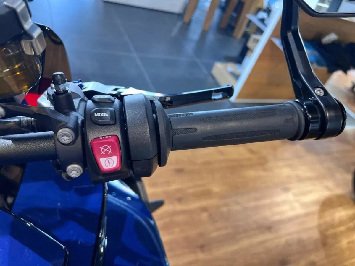 Bmw M 1000 XR (2024 - 27) (12)