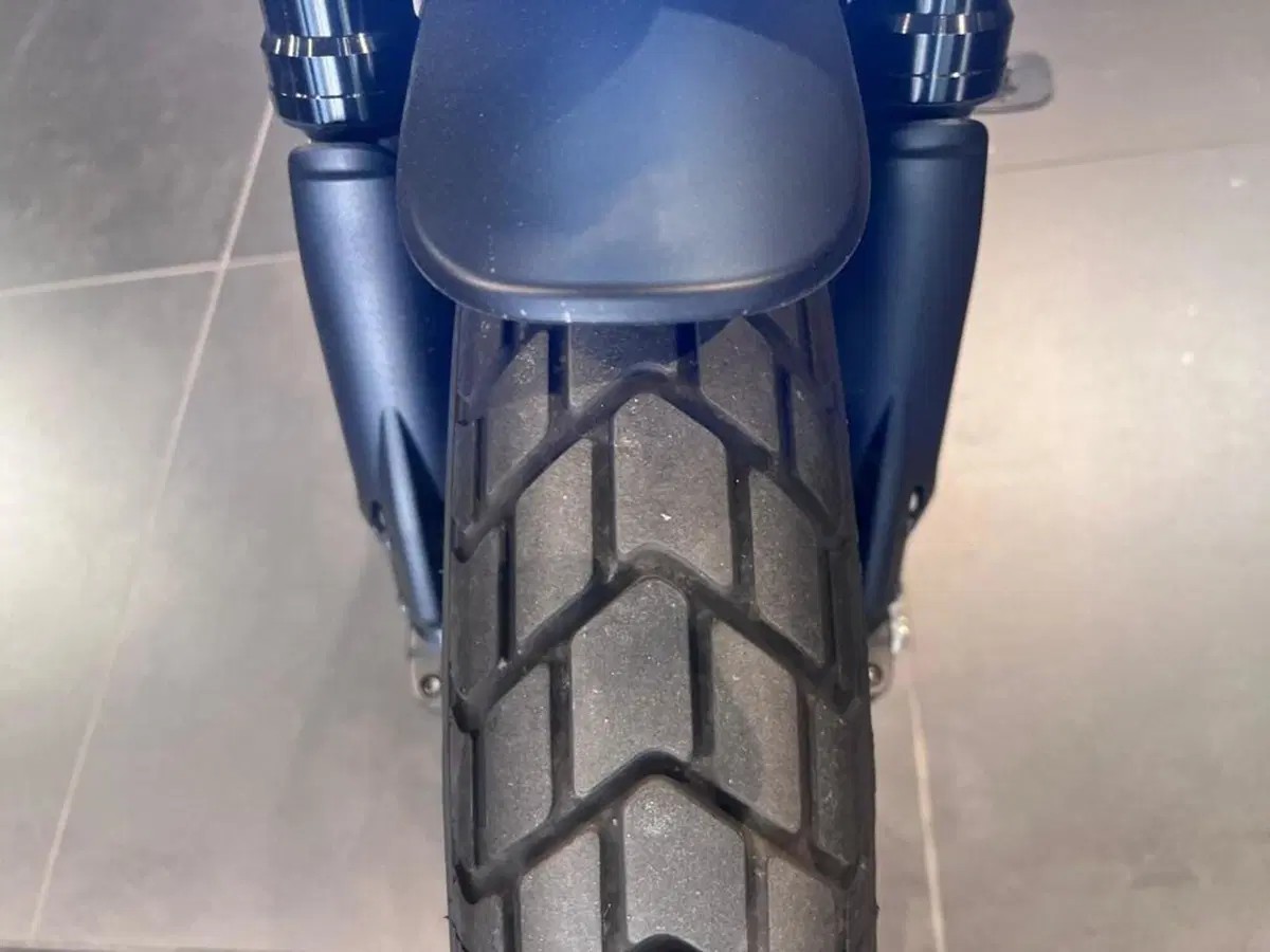Ducati Scrambler 800 Icon Dark (2025 - 26) (13)