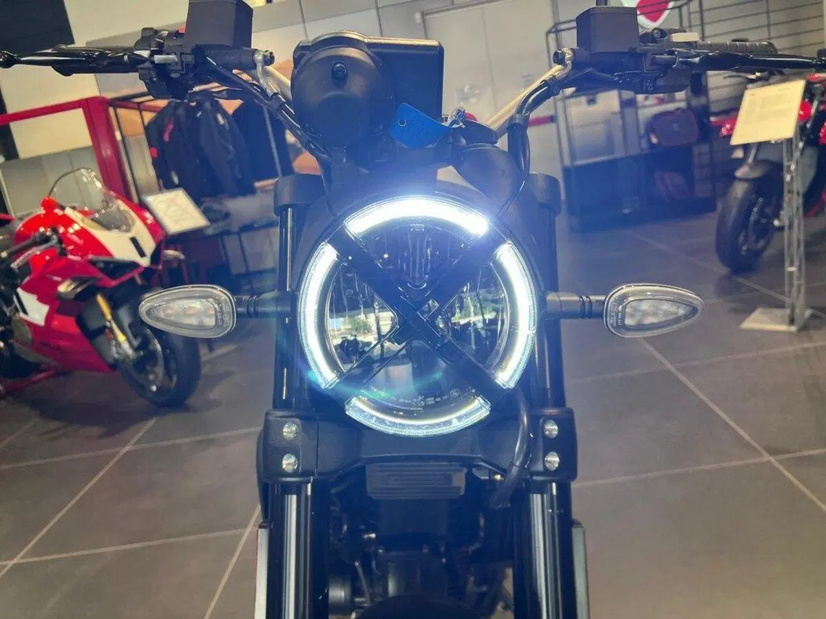 Ducati Scrambler 800 Icon Dark (2025 - 26) (9)