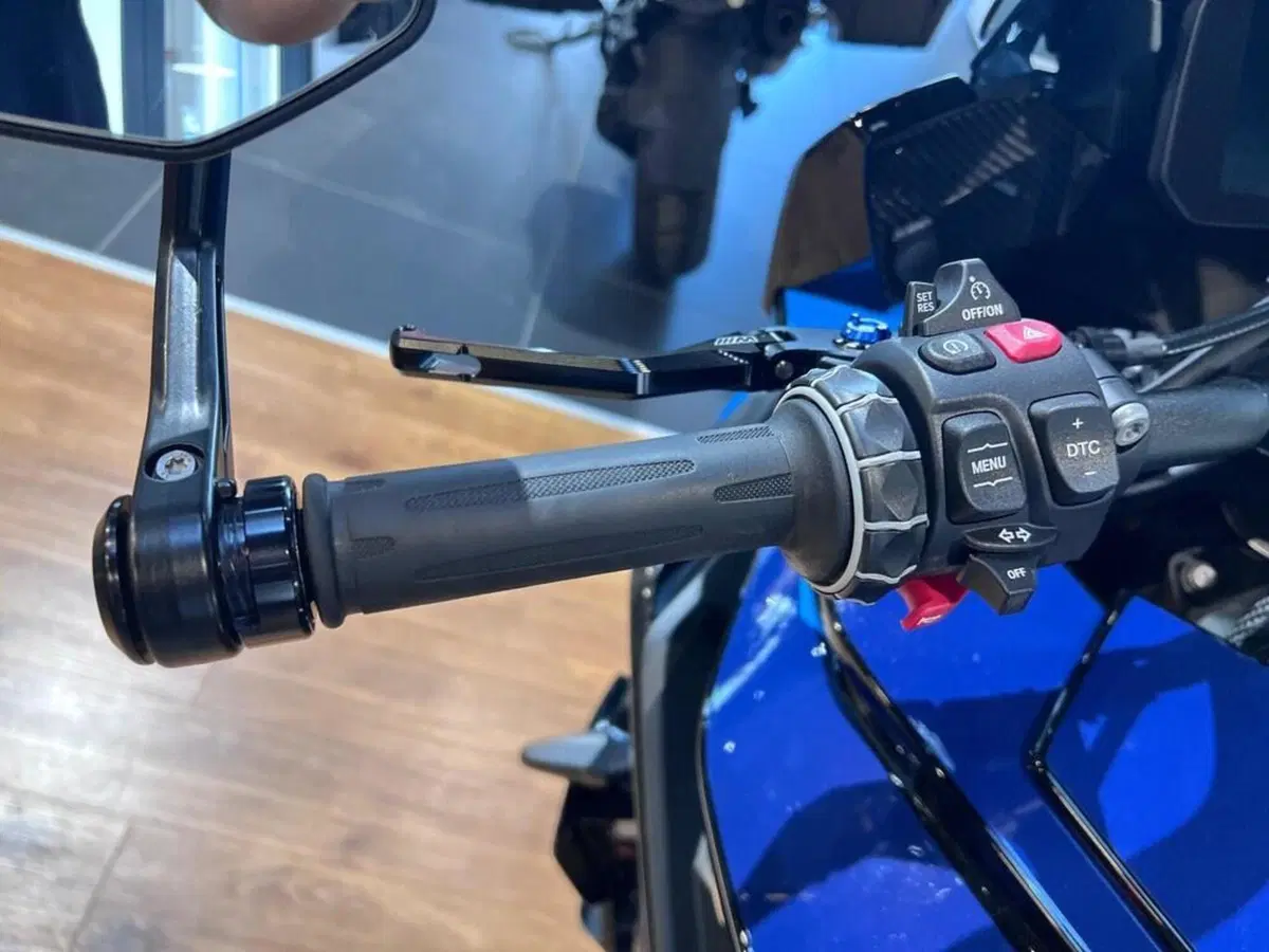 Bmw M 1000 XR (2024 - 27) (11)