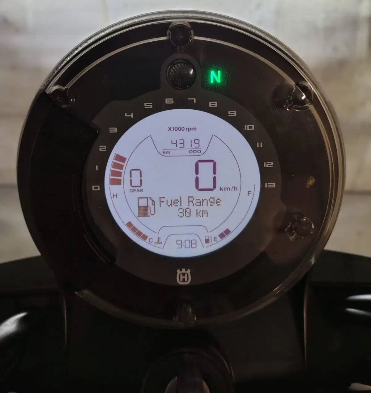 Husqvarna Svartpilen 701 Style (2019 - 20) (10)