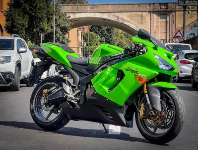Kawasaki Ninja 636 ZX-6R (2005 - 06) usata