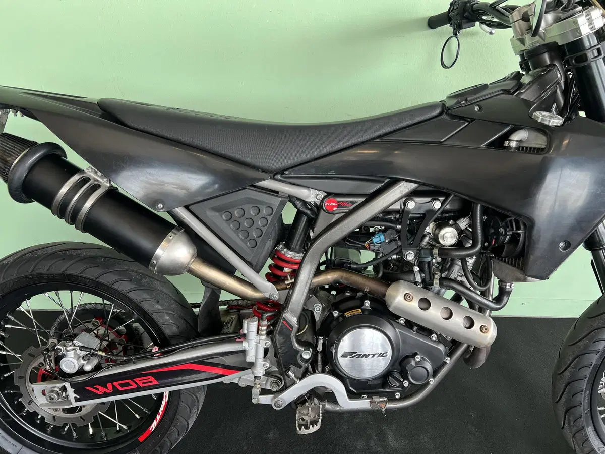 Fantic Motor XMF 125 Motard Performance 4t (2021 - 22) (9)