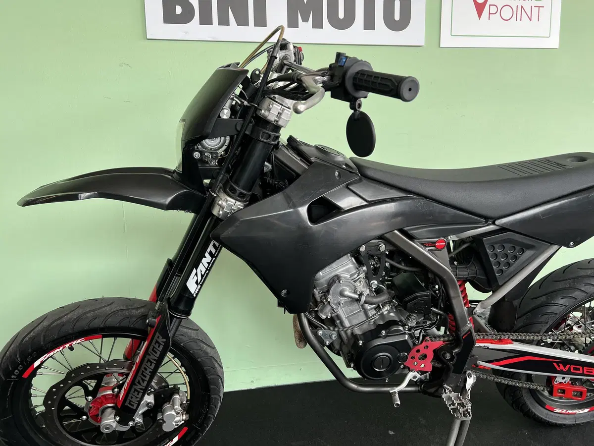 Fantic Motor XMF 125 Motard Performance 4t (2021 - 22) (15)
