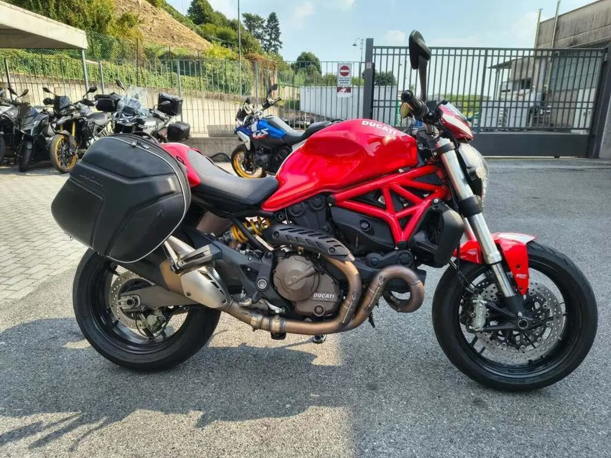 Ducati Monster 821 Stripe ABS (2015 - 17)