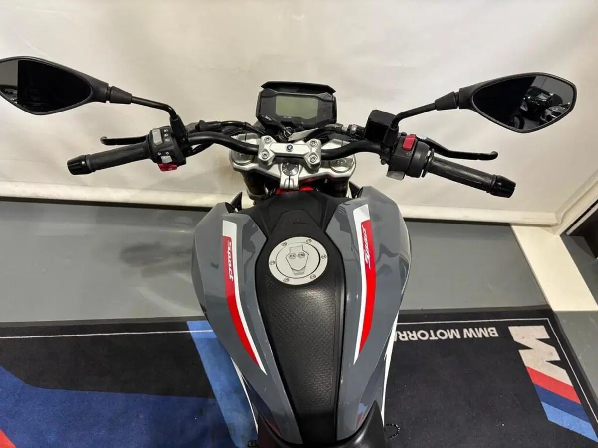 Bmw G 310 R (2021 - 25) (6)