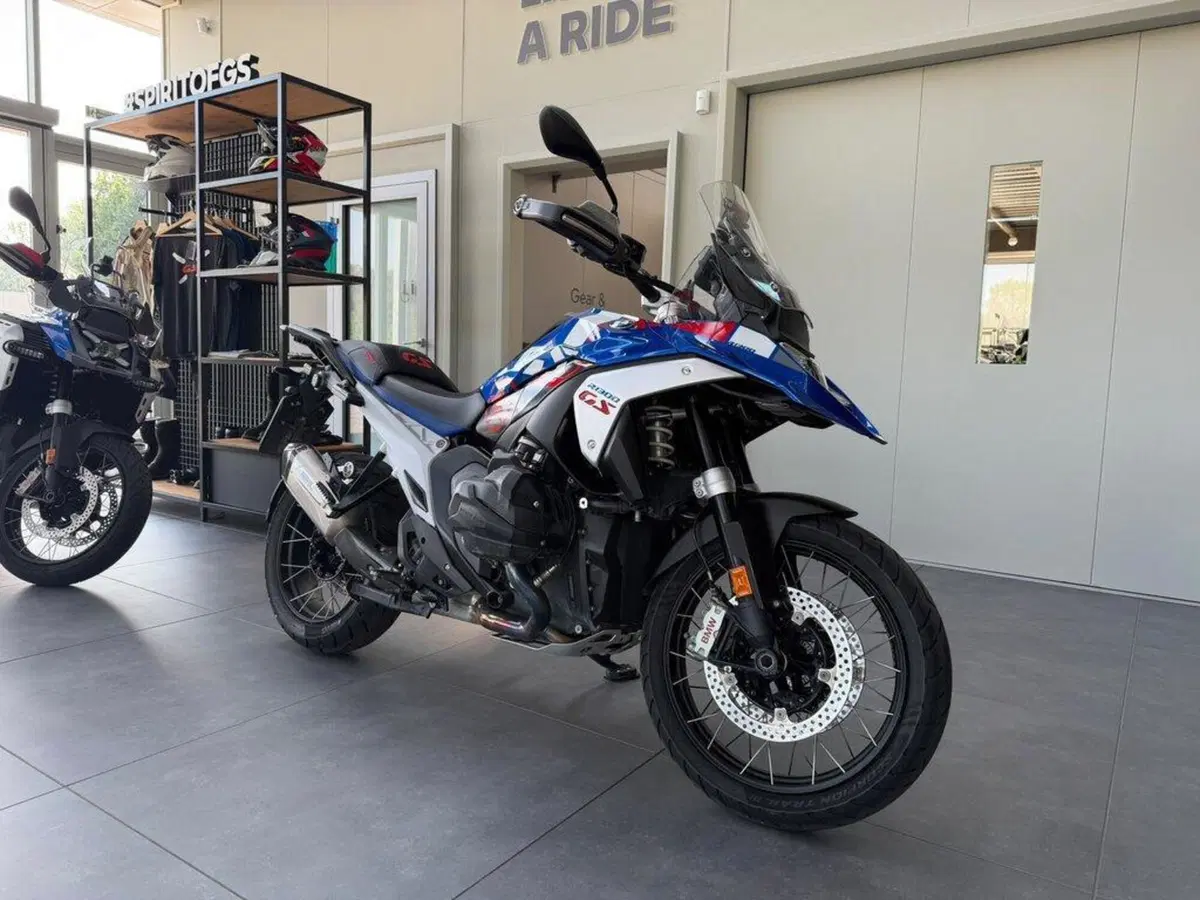 Bmw R 1300 GS (2023 - 26) (2)
