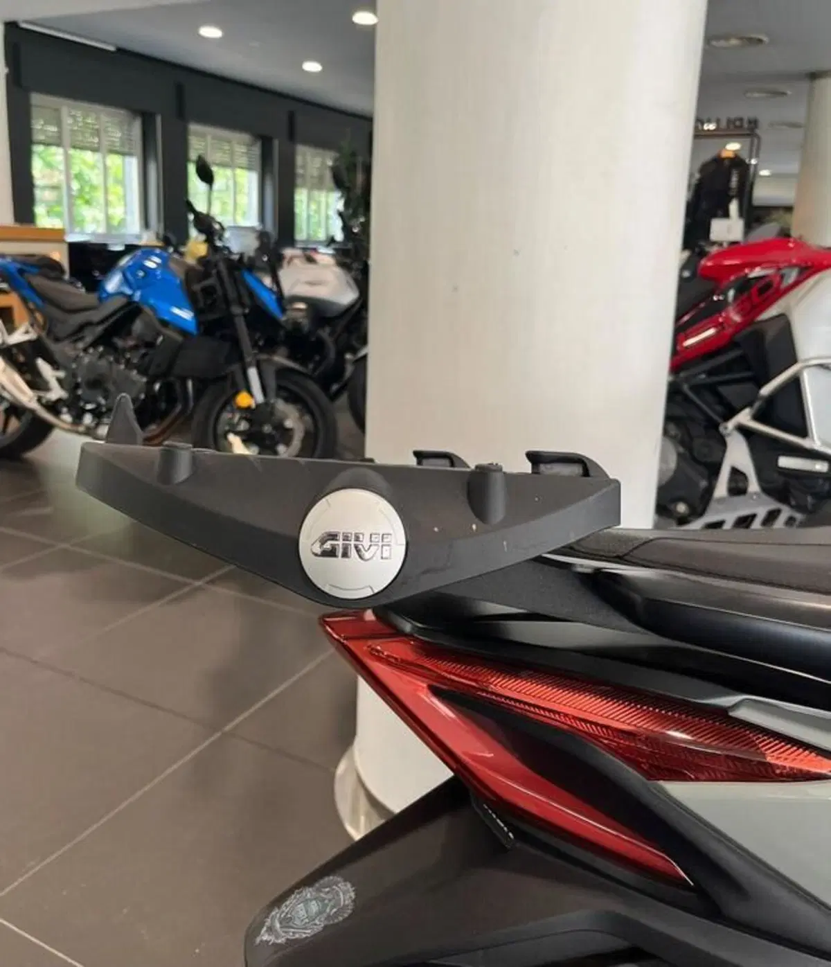 Honda Forza 350 (2022 - 24) (7)
