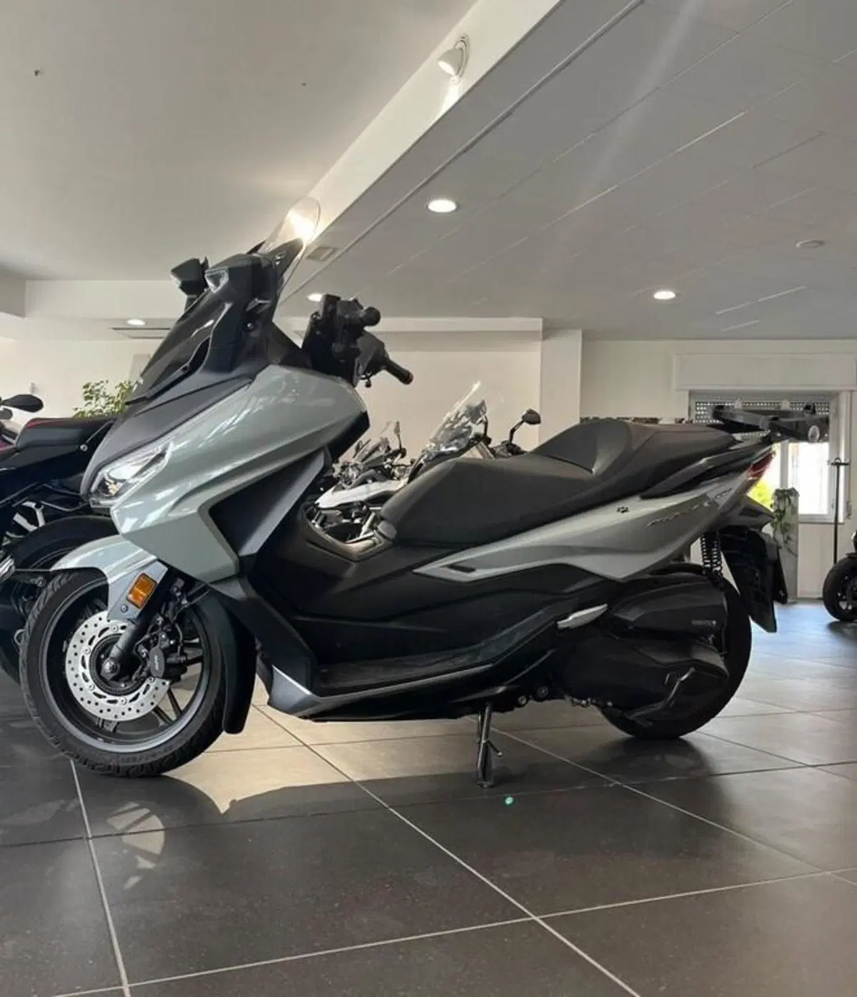 Honda Forza 350 (2022 - 24) (8)