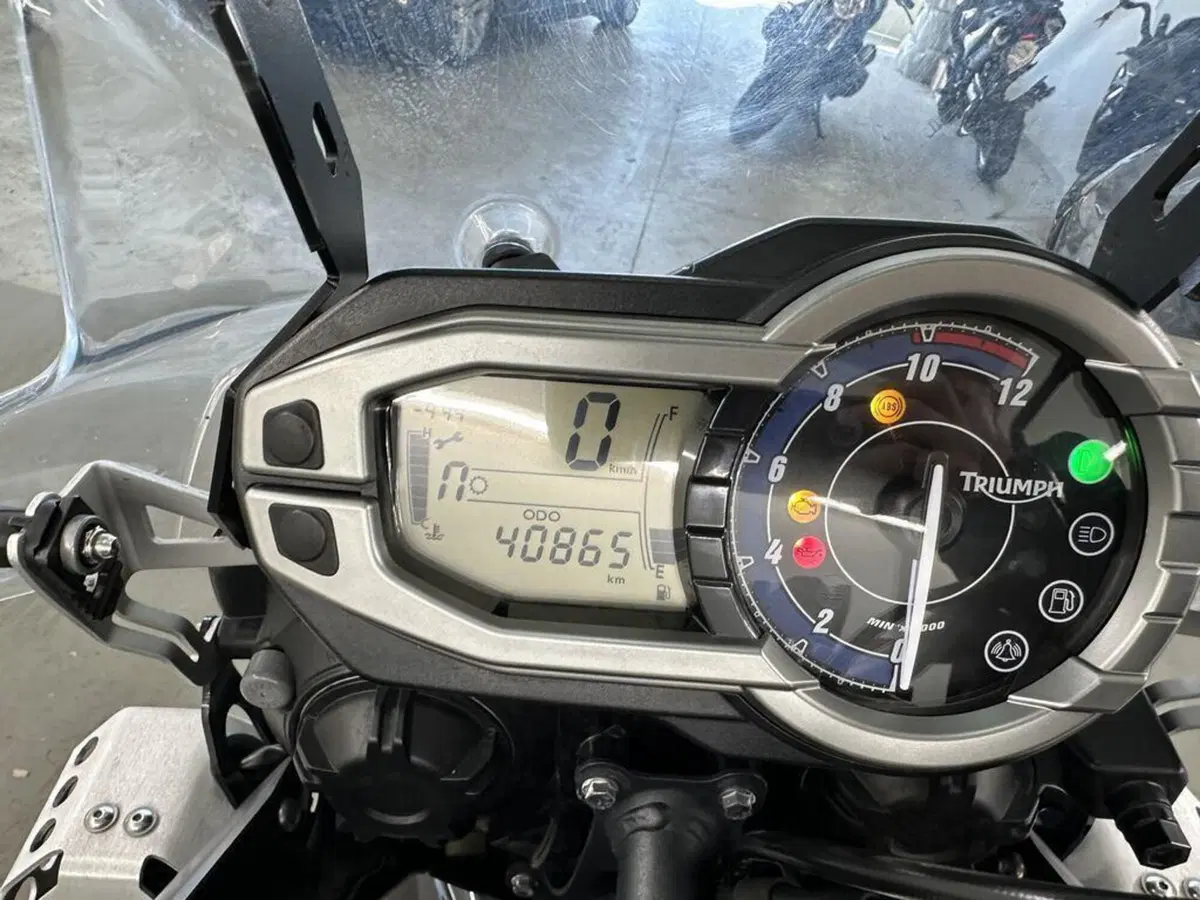 Triumph Tiger 800 ABS (2010 - 14) (11)