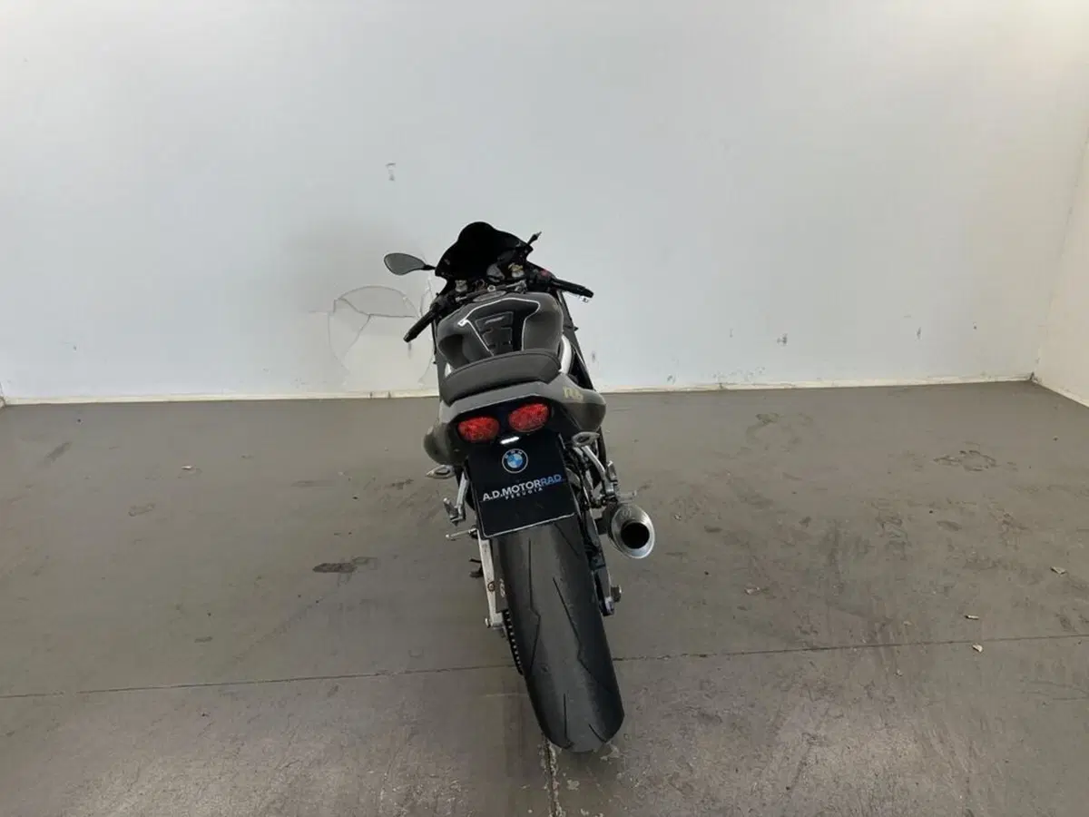 Yamaha YZF R6 (2001 - 02) (6)