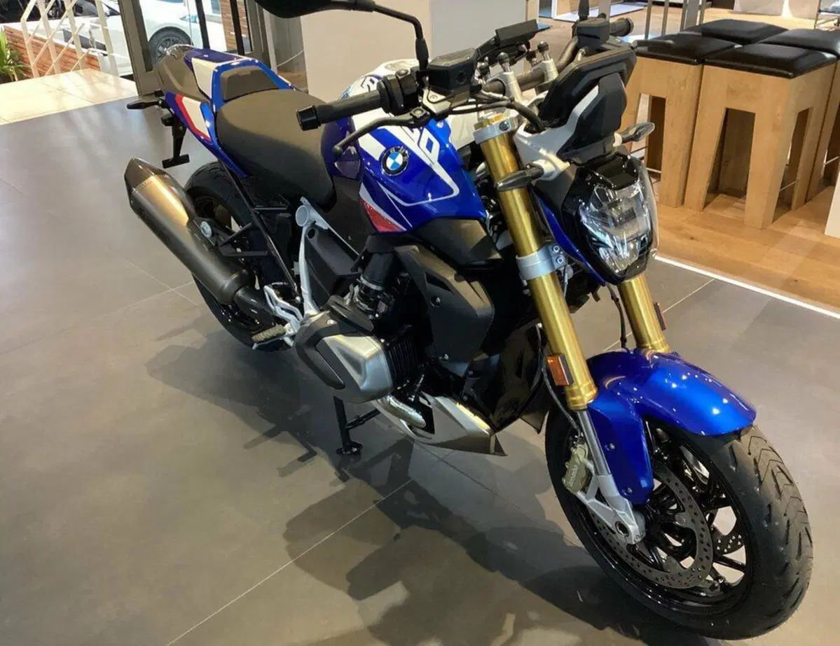 Bmw R 1250 R (2021 - 25) (4)