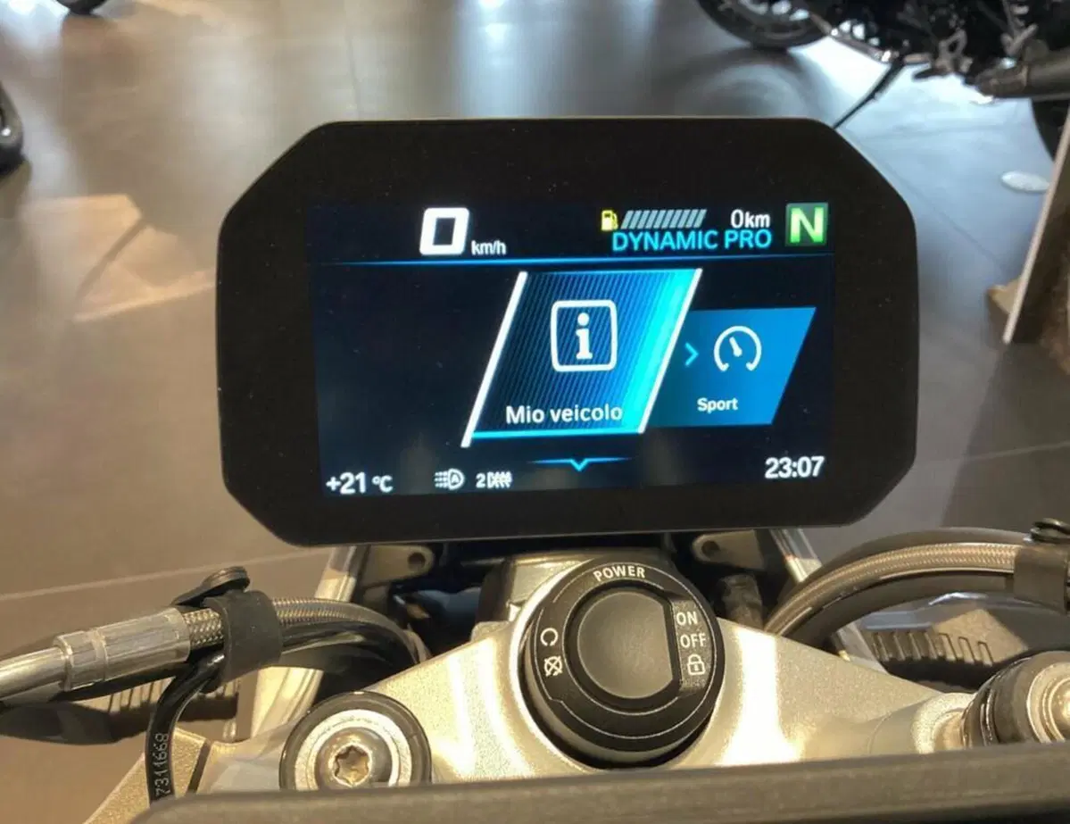 Bmw R 1250 R (2021 - 25) (9)