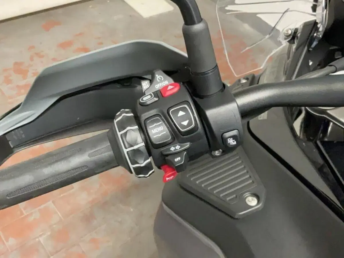 Bmw R 1300 GS Adventure Triple Black (2025 - 26) (9)