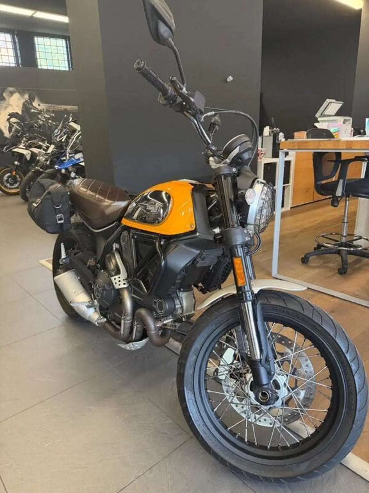 Ducati Scrambler 800 Classic (2017 - 18) (2)