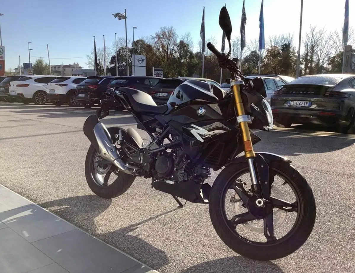 Bmw G 310 R (2021 - 25) (2)
