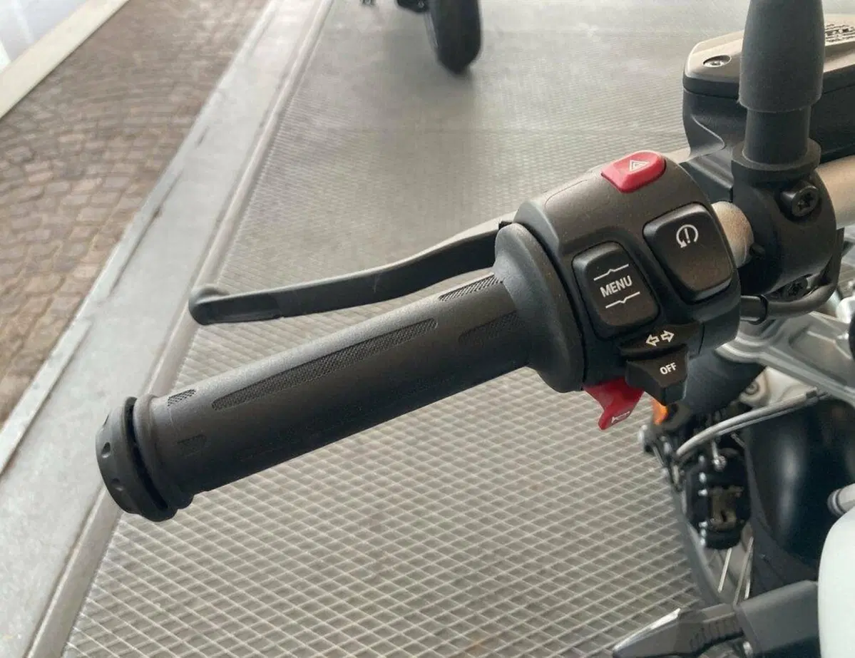 Bmw R nineT Scrambler (2021 - 24) (9)