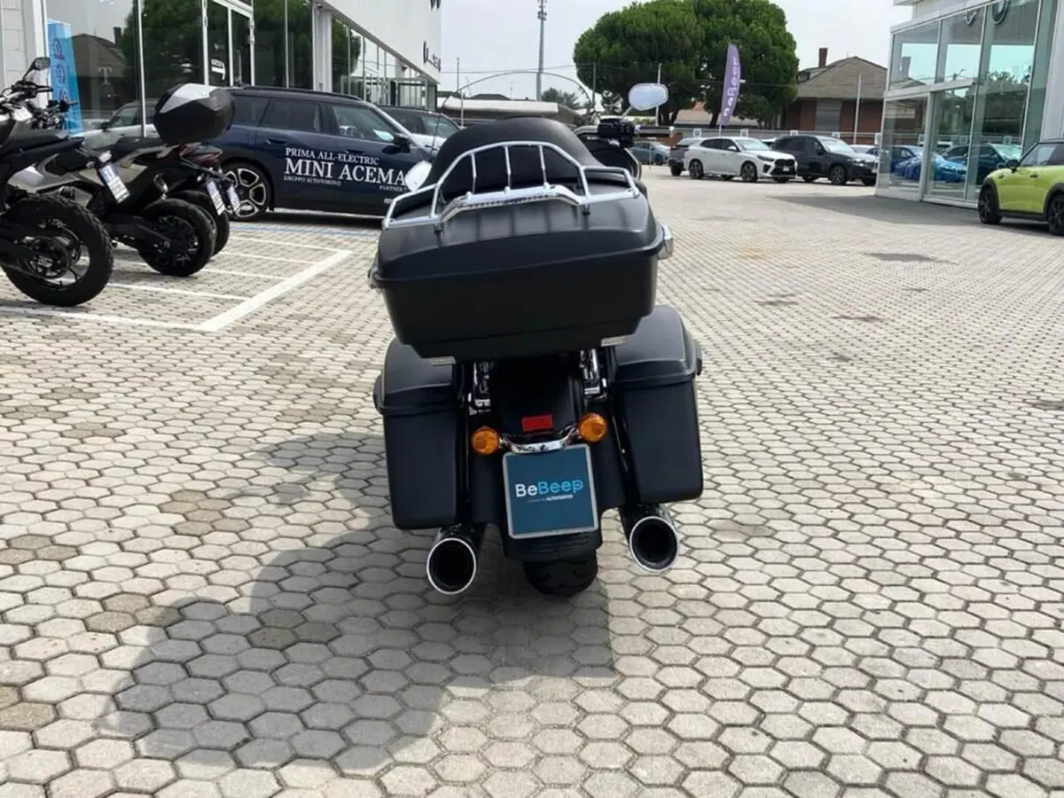 Harley-Davidson 107 Road Glide (2017) - FLTRX (6)