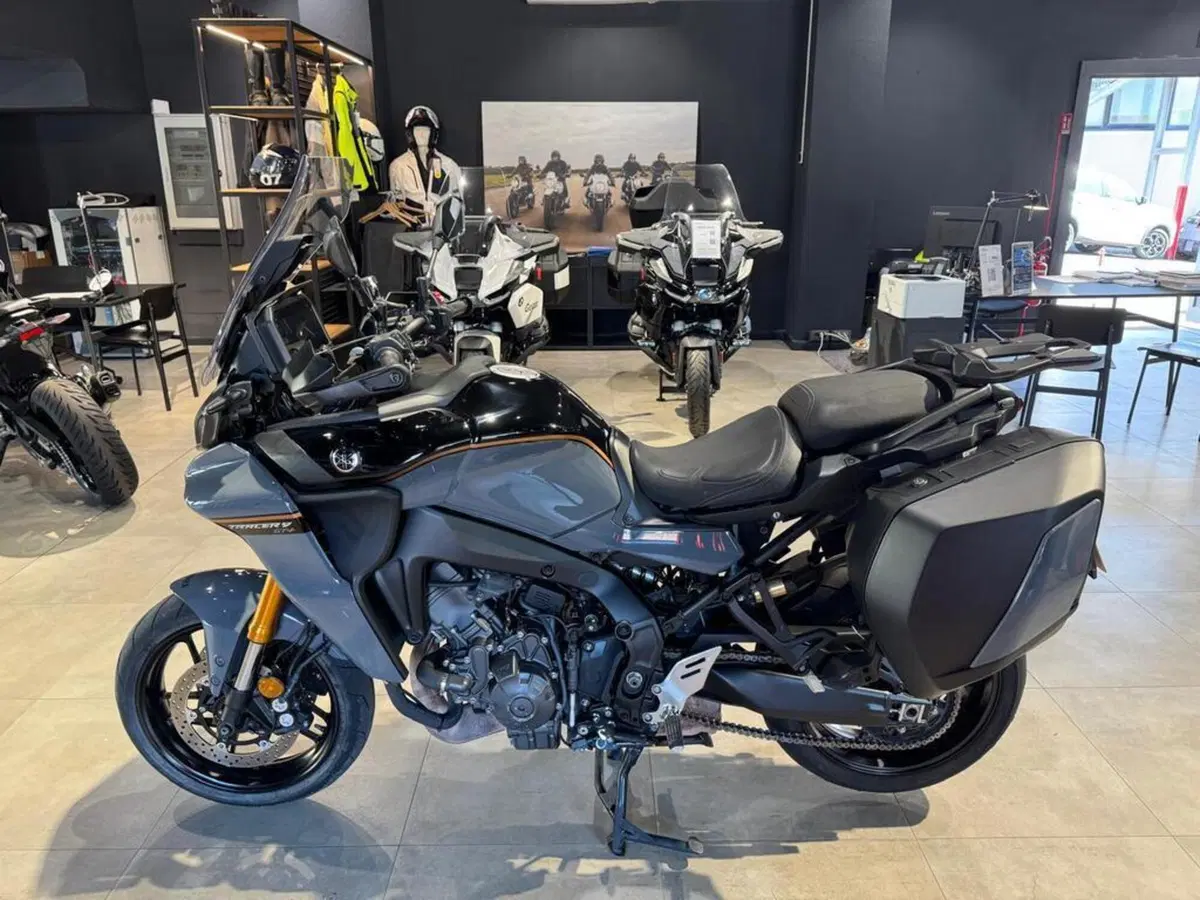 Yamaha MT-09 (2021 - 23) (5)