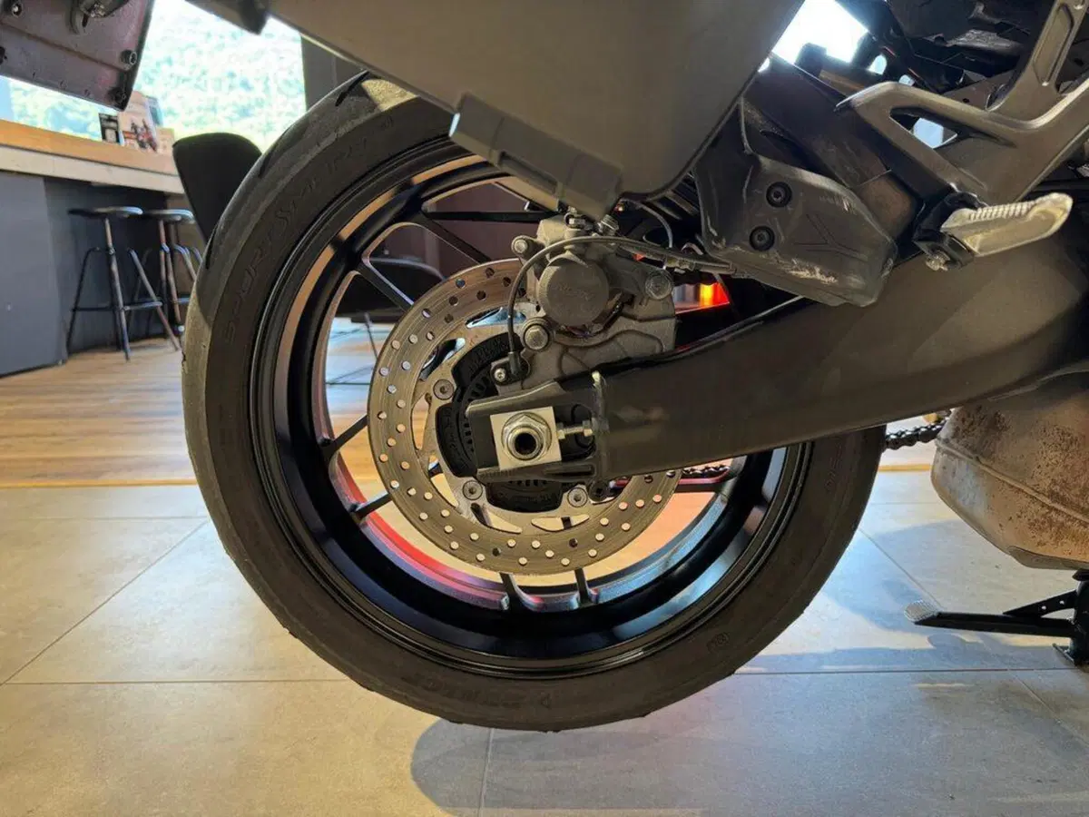 Yamaha MT-09 (2021 - 23) (12)