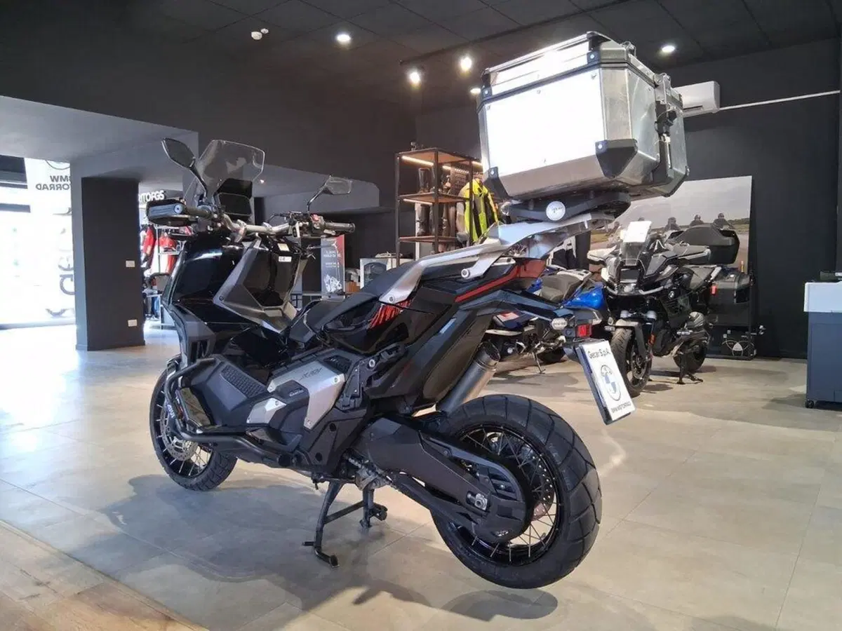 Honda X-ADV 750 DCT Adventure (2021 - 24) (6)