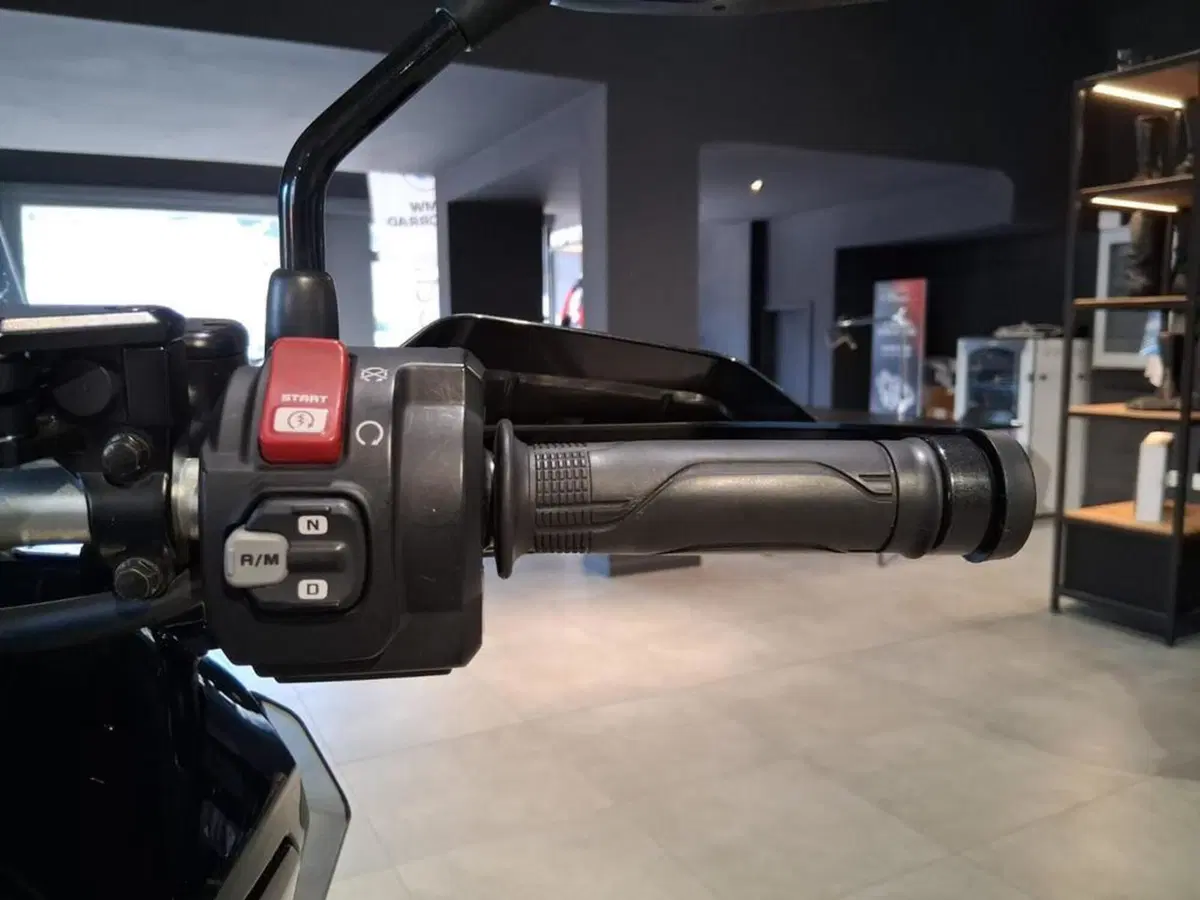 Honda X-ADV 750 DCT Adventure (2021 - 24) (10)
