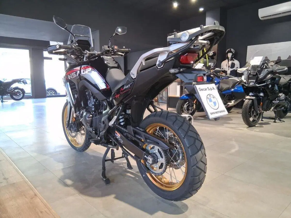 Honda Transalp XL750 (2025) (7)