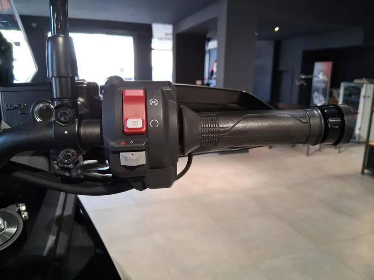 Honda Transalp XL750 (2025) (11)