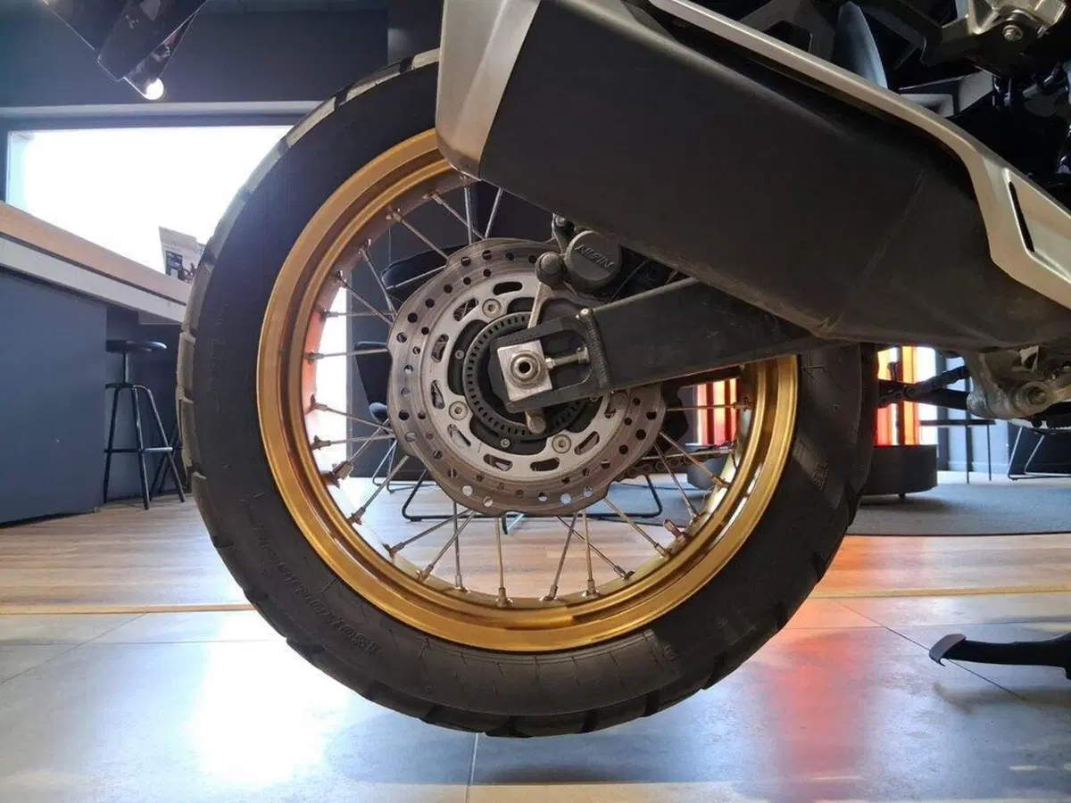 Honda Transalp XL750 (2025) (13)