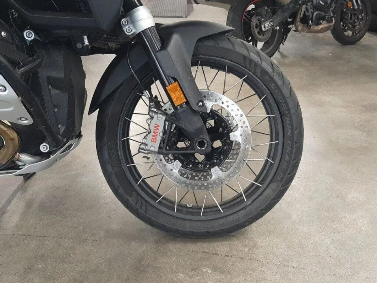 Bmw R 1300 GS Adventure ASA (2025 - 26) (8)
