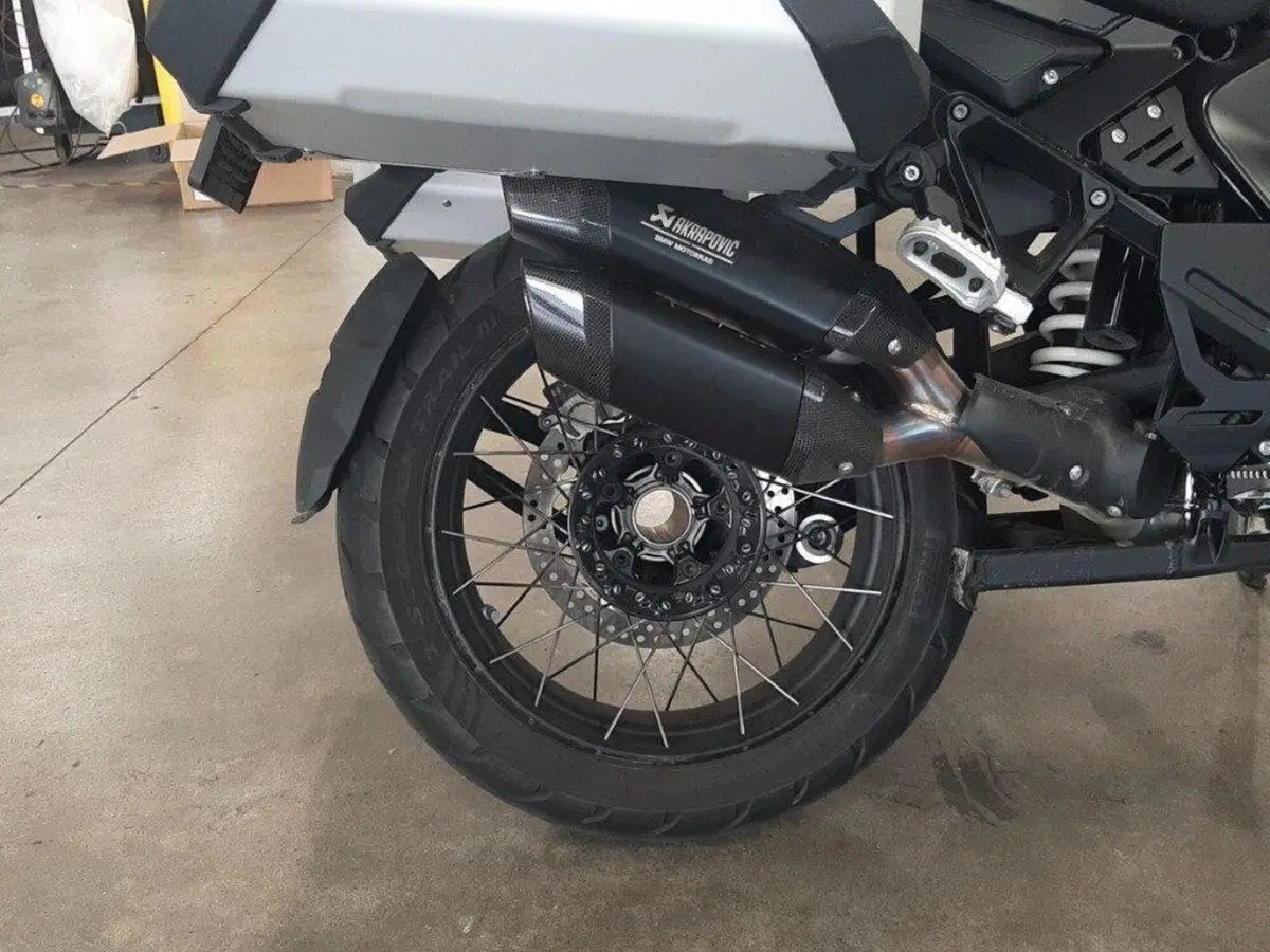 Bmw R 1300 GS Adventure ASA (2025 - 26) (9)