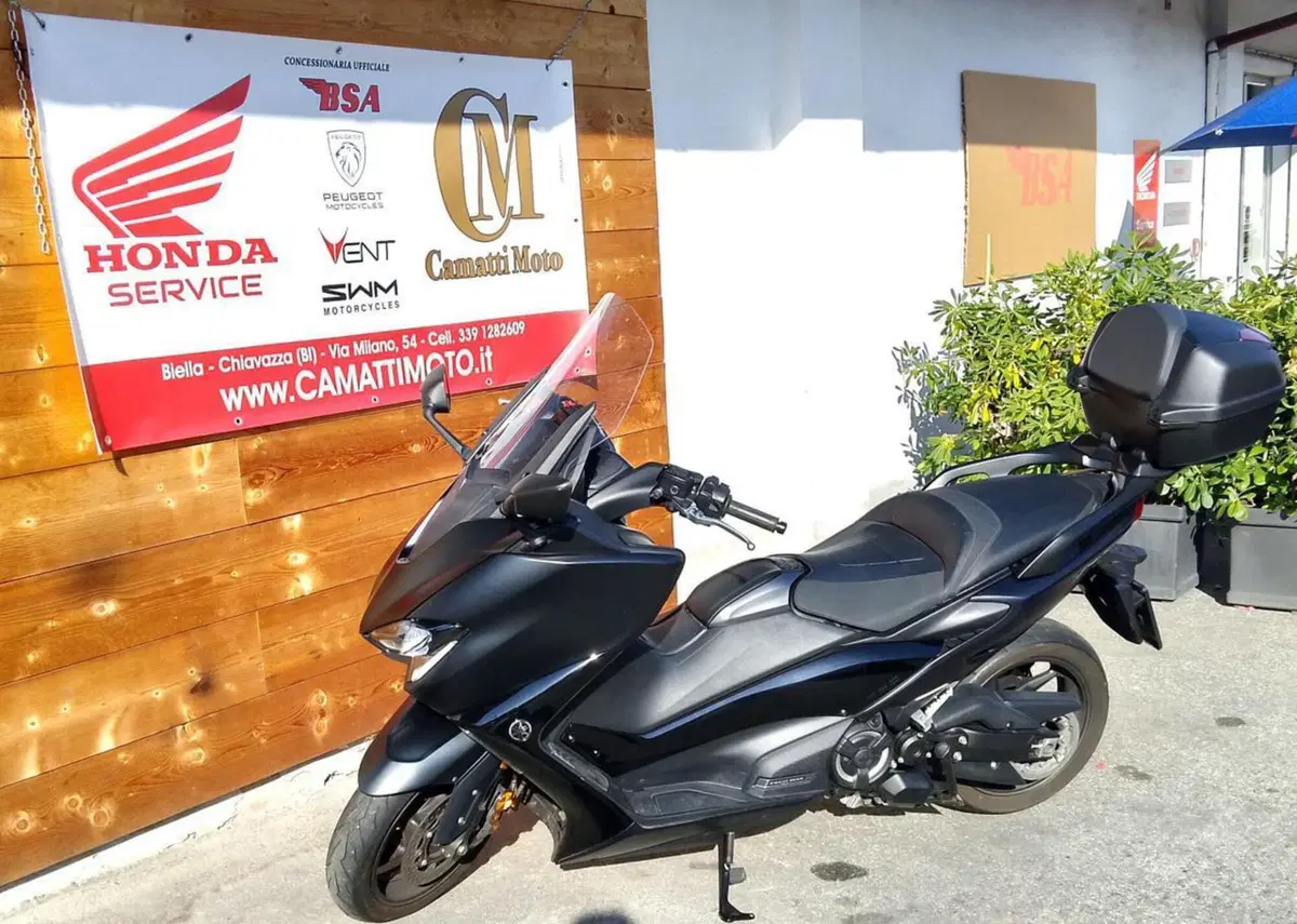Yamaha T-Max 560 (2020 - 21) (3)