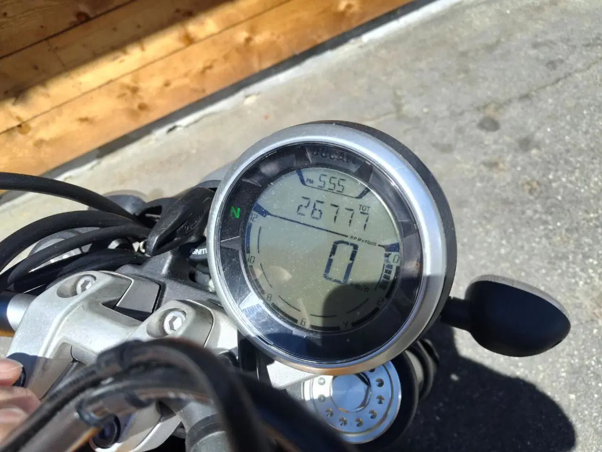 Ducati Scrambler 800 Classic (2015 - 16) (8)