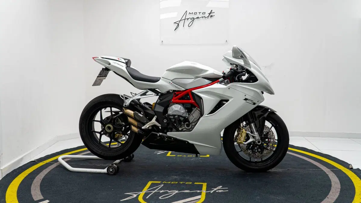 MV Agusta F3 675 (2011 - 15) (3)