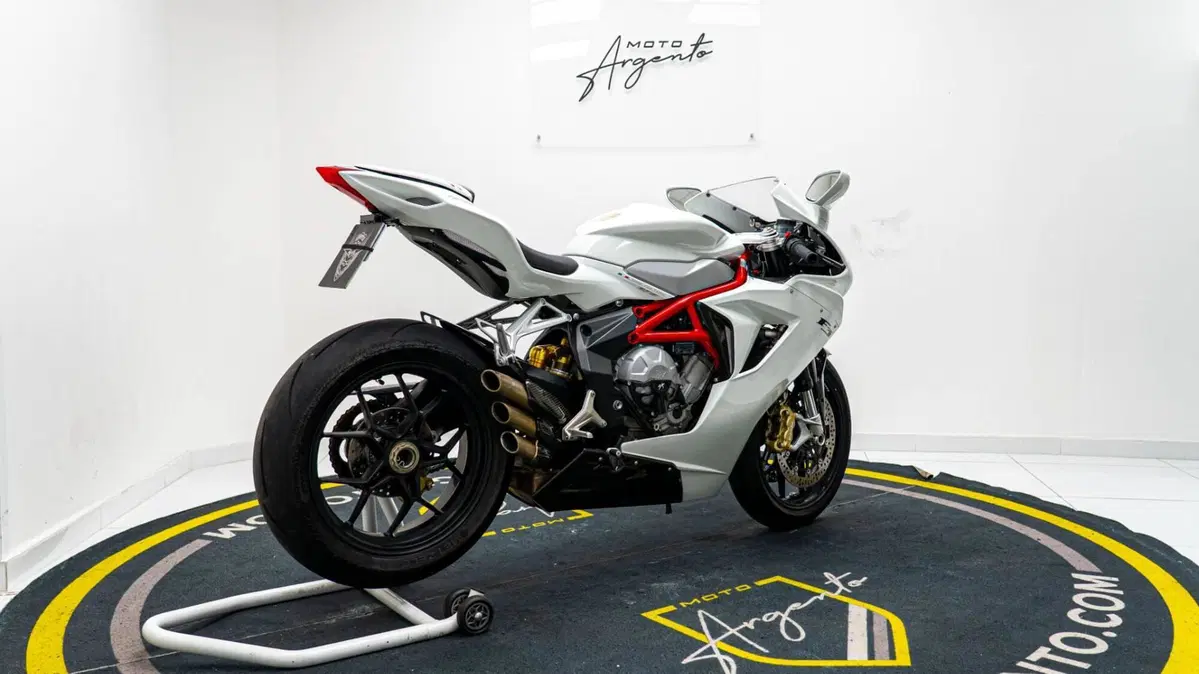 MV Agusta F3 675 (2011 - 15) (4)