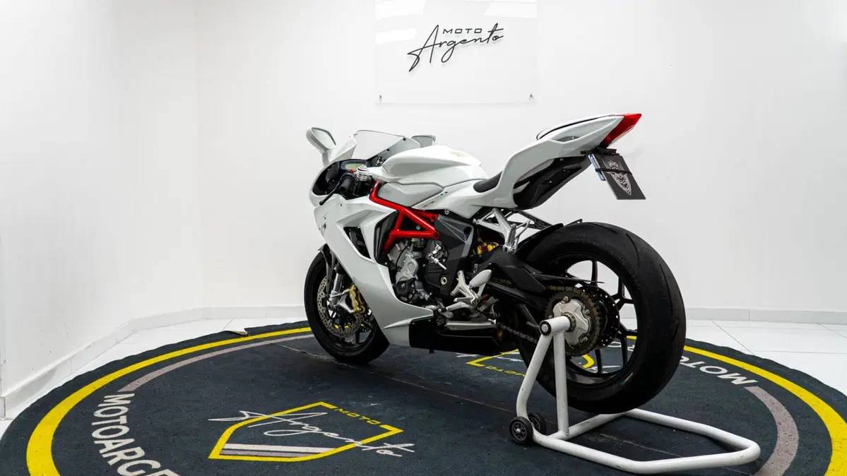 MV Agusta F3 675 (2011 - 15) (6)