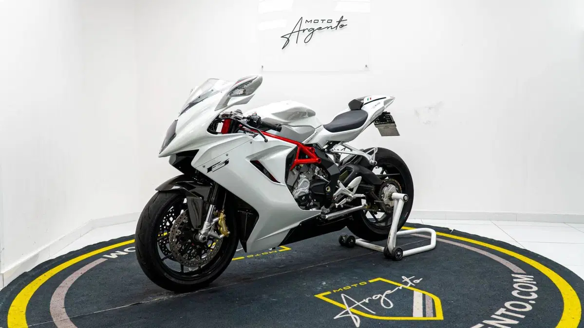 MV Agusta F3 675 (2011 - 15) (8)